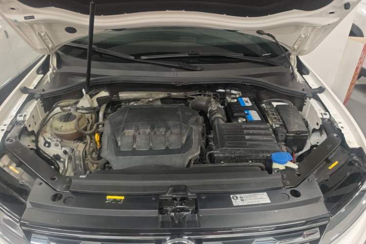 Used Volkswagen Tiguan L 2021 330TSI Automatic Two-Wheel Drive Smart Edition Engine Bay