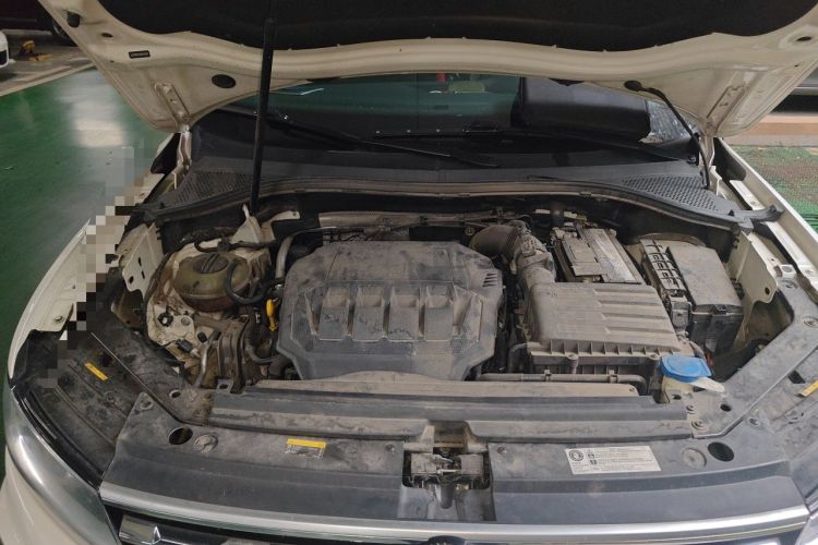 Used Volkswagen Tiguan L 2021 330TSI Automatic Two-Wheel Drive R-Line Enhanced Edition Engine Bay