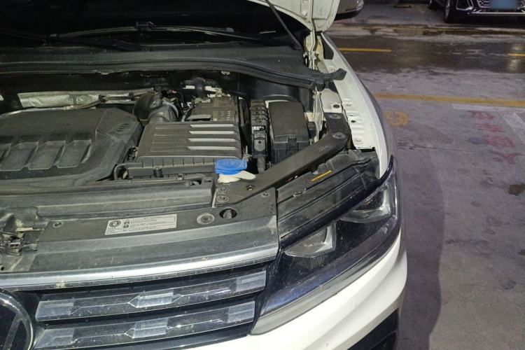 Used Volkswagen Tiguan L 2021 330TSI Automatic Two-Wheel Drive R-Line Enhanced Edition Engine Bay Left