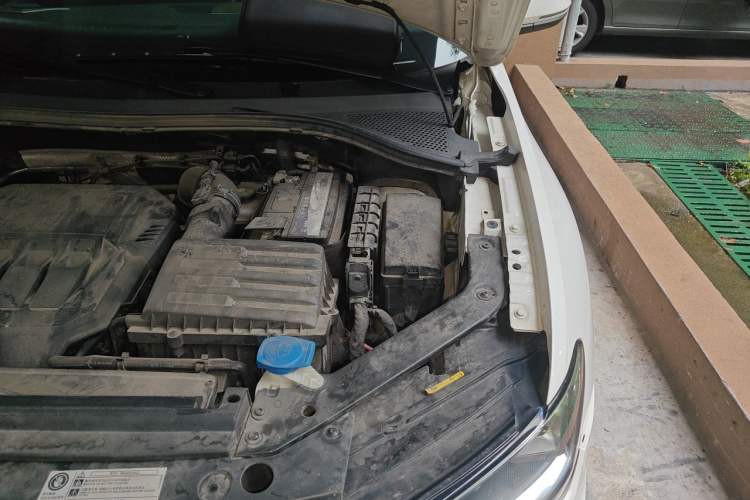Used Volkswagen Tiguan L 2021 330TSI Automatic Two-Wheel Drive R-Line Enhanced Edition Engine Bay Left