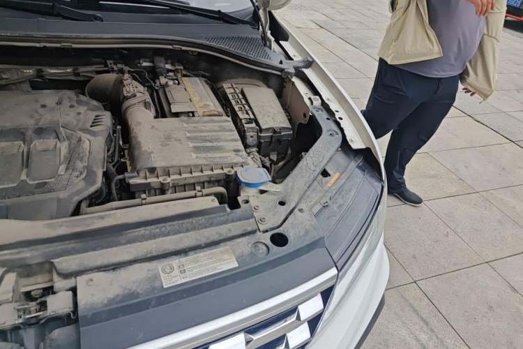 Used Volkswagen Tiguan L 2021 330TSI Automatic Two-Wheel Drive R-Line Enhanced Edition Engine Bay Left