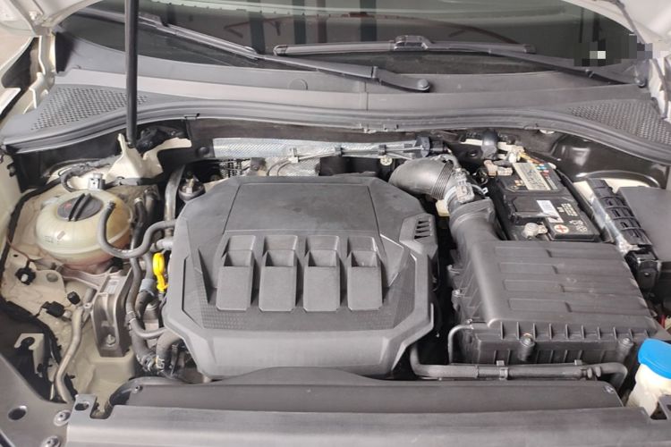 Used Volkswagen Tiguan L 2021 330TSI Automatic Two-Wheel Drive R-Line Enhanced Edition Engine Bay