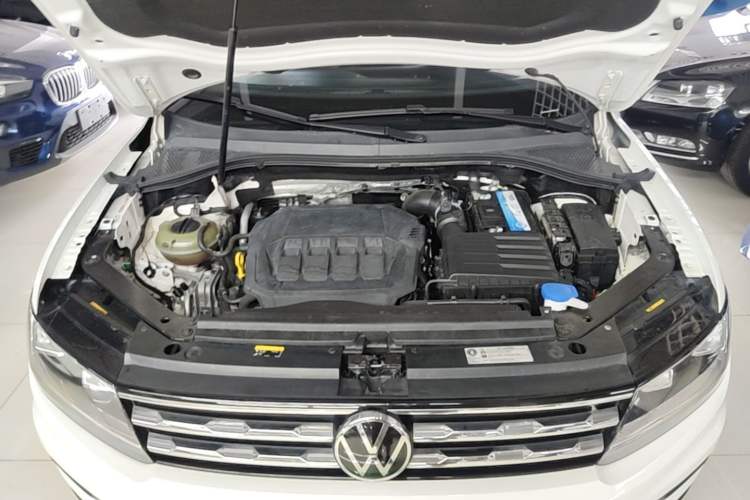 Used Volkswagen Tiguan L 2021 330TSI Automatic Two-Wheel Drive Smart Edition Engine Bay