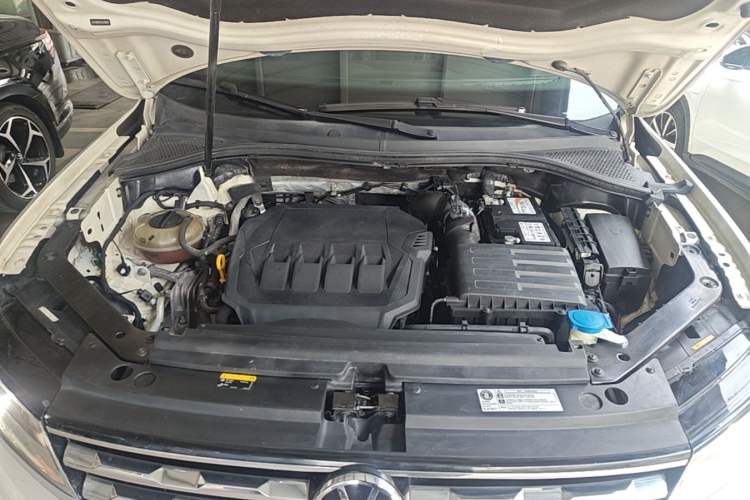 Used Volkswagen Tiguan L 2021 330TSI Automatic Two-Wheel Drive Smart Edition Engine Bay