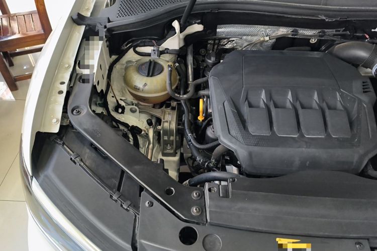 Used Volkswagen Tiguan L 2021 330TSI Automatic Two-Wheel Drive R-Line Flagship Edition Engine Bay Right