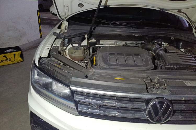 Used Volkswagen Tiguan L 2021 330TSI Automatic Two-Wheel Drive R-Line Enhanced Edition Engine Bay Right