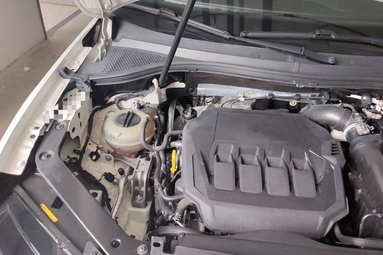 Used Volkswagen Tiguan L 2021 330TSI Automatic Two-Wheel Drive R-Line Enhanced Edition Engine Bay Right