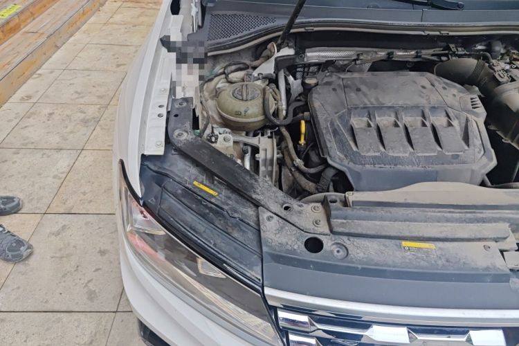 Used Volkswagen Tiguan L 2021 330TSI Automatic Two-Wheel Drive R-Line Enhanced Edition Engine Bay Right
