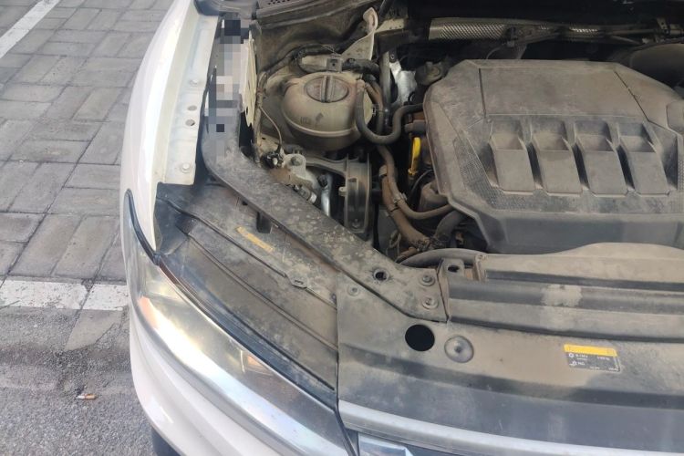 Used Volkswagen Tiguan L 2021 330TSI Automatic Two-Wheel Drive R-Line Enhanced Edition Engine Bay Right