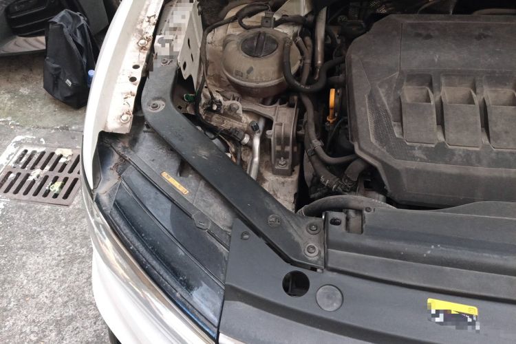 Used Volkswagen Tiguan L 2021 330TSI Automatic Two-Wheel Drive R-Line Enhanced Edition Engine Bay Right