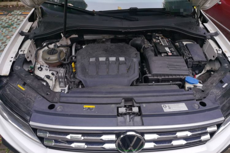 Used Volkswagen Tiguan L 2021 330TSI Automatic Two-Wheel Drive R-Line Enhanced Edition Engine Bay