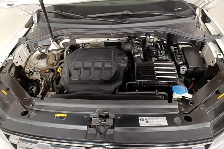 Used Volkswagen Tiguan L 2021 330TSI Automatic Two-Wheel Drive Comfort Edition Engine Bay