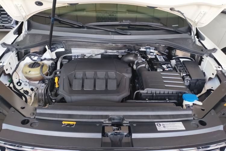 Used Volkswagen Tiguan L 2021 330TSI Automatic Two-Wheel Drive Smart Edition Engine Bay