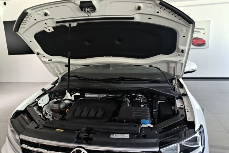 Used Volkswagen Tiguan L 2021 330TSI Automatic Two-Wheel Drive R-Line Enhanced Edition Engine Bay