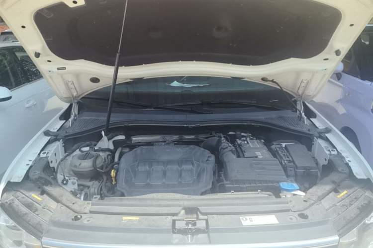 Used Volkswagen Tiguan L 2021 330TSI Automatic Two-Wheel Drive R-Line Enhanced Edition Engine Bay