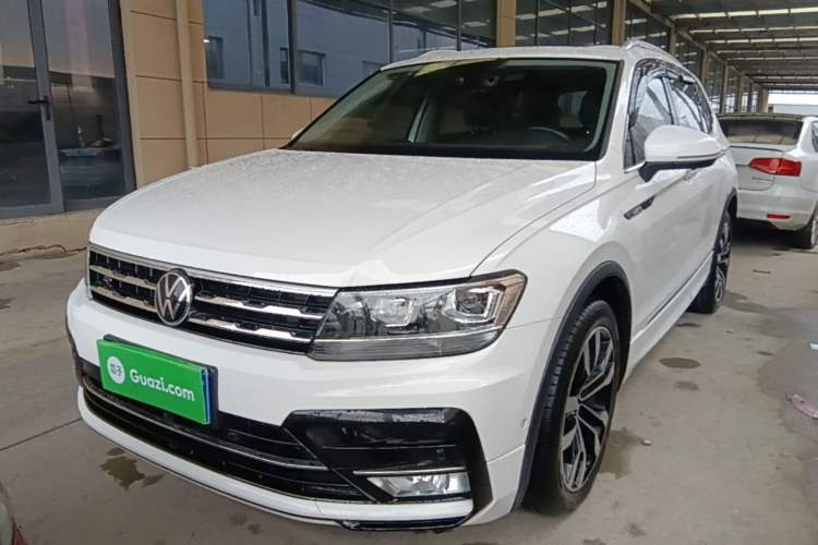 Used Volkswagen Tiguan L 2021 330TSI Automatic Two-Wheel Drive R-Line Enhanced Edition Guazi used car, China used car export, Used car for sale, Used cars, Cheapest cars for sale