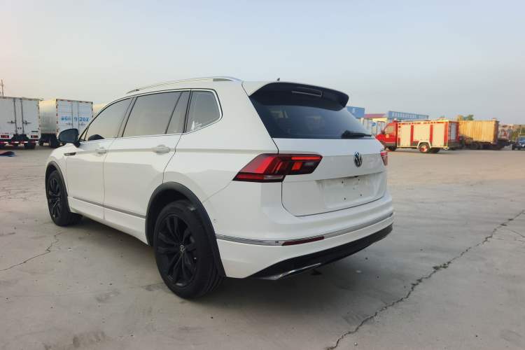 Used Volkswagen Tiguan L 2021 330TSI Automatic Two-Wheel Drive R-Line Enhanced Edition Exterior 1