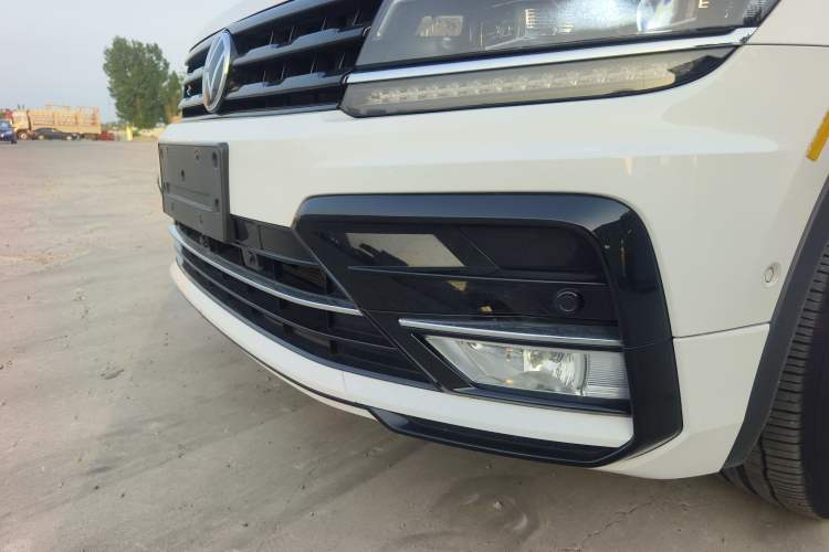 Used Volkswagen Tiguan L 2021 330TSI Automatic Two-Wheel Drive R-Line Enhanced Edition Exterior 11