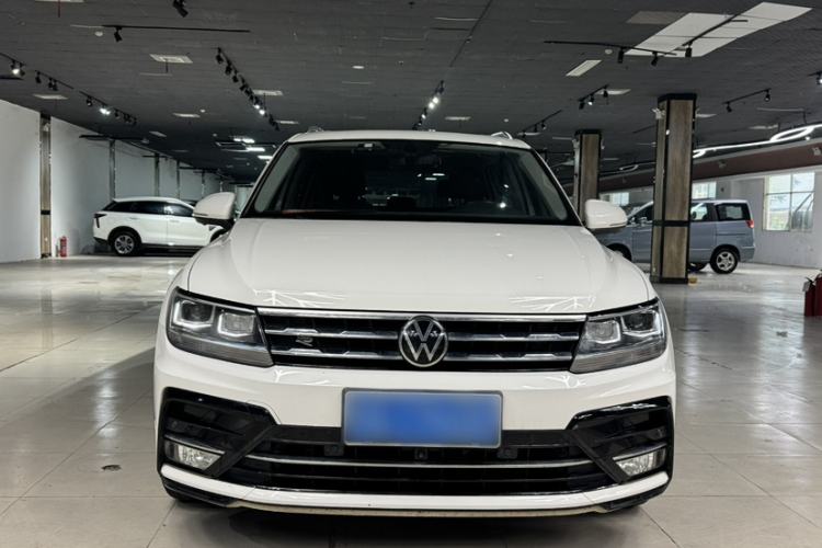 Used Volkswagen Tiguan L 2021 330TSI Automatic Two-Wheel Drive R-Line Enhanced Edition Exterior 3