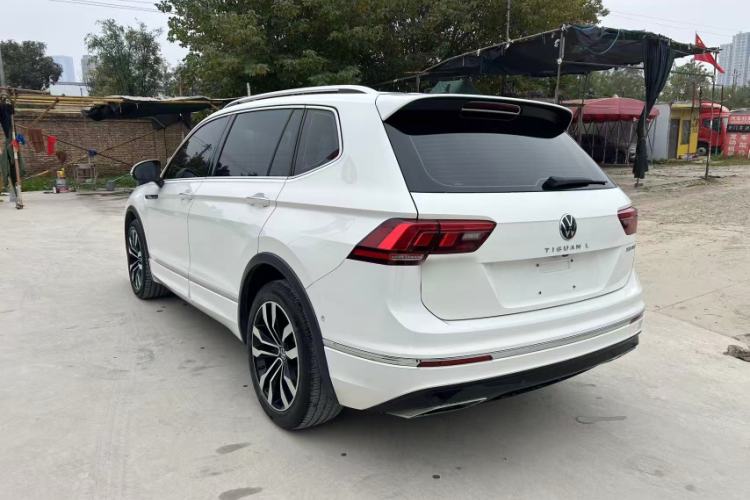 Used Volkswagen Tiguan L 2021 330TSI Automatic Two-Wheel Drive R-Line Enhanced Edition Exterior 3