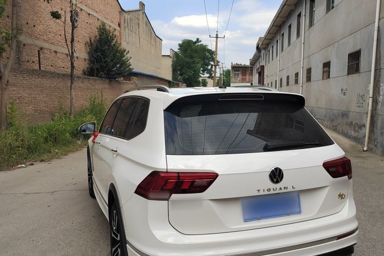 Used Volkswagen Tiguan L 2021 330TSI Automatic Two-Wheel Drive R-Line Enhanced Edition Exterior 3