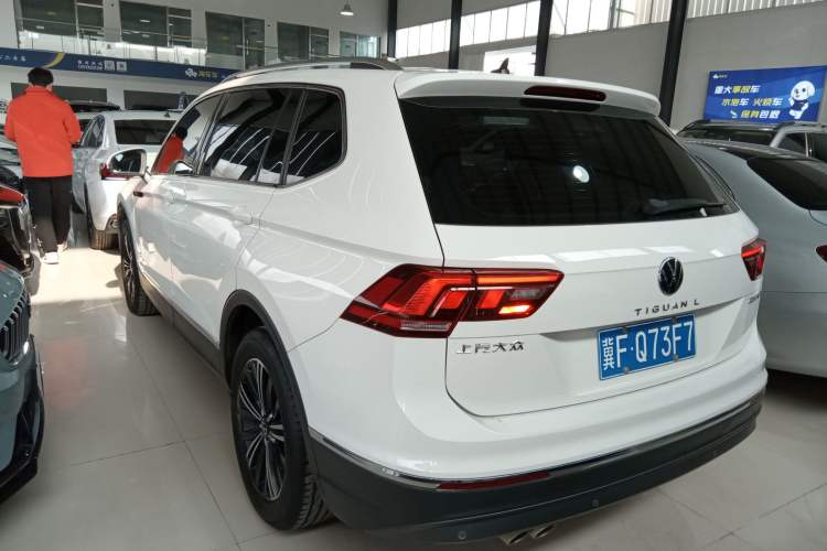 Used Volkswagen Tiguan L 2021 330TSI Automatic Two-Wheel Drive Smart Edition Exterior 3