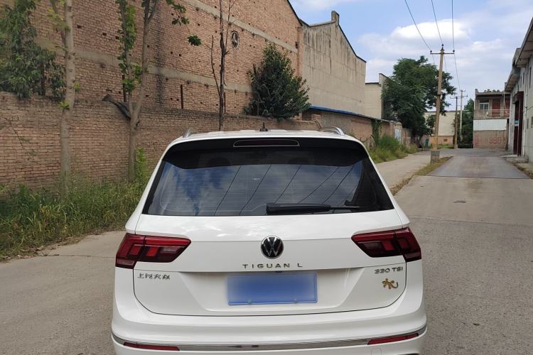 Used Volkswagen Tiguan L 2021 330TSI Automatic Two-Wheel Drive R-Line Enhanced Edition Exterior 4