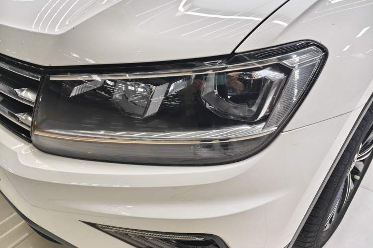 Used Volkswagen Tiguan L 2021 280TSI Automatic Two-Wheel Drive Smart Edition Exterior 6