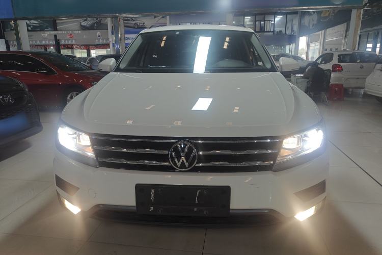 Used Volkswagen Tiguan L 2021 280TSI Automatic Two-Wheel Drive Comfort Edition – Low-Trim Version Front