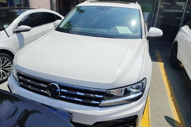 Used Volkswagen Tiguan L 2021 330TSI Automatic Two-Wheel Drive R-Line Enhanced Edition Front