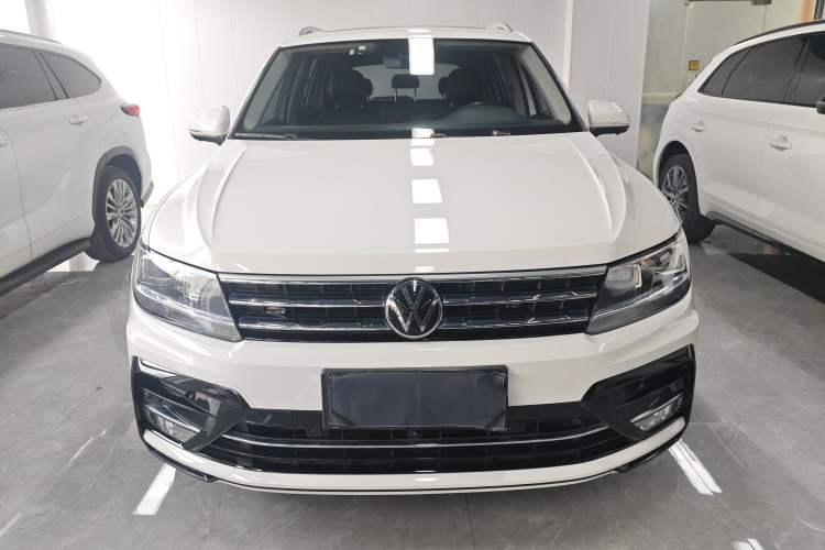 Used Volkswagen Tiguan L 2021 330TSI Automatic Two-Wheel Drive R-Line Enhanced Edition Front