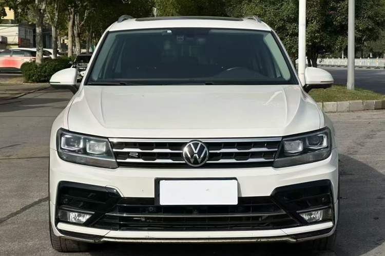 Used Volkswagen Tiguan L 2021 330TSI Automatic Two-Wheel Drive R-Line Enhanced Edition Front