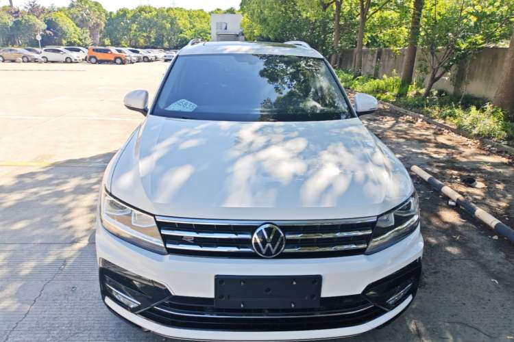 Used Volkswagen Tiguan L 2021 330TSI Automatic Two-Wheel Drive R-Line Enhanced Edition Front