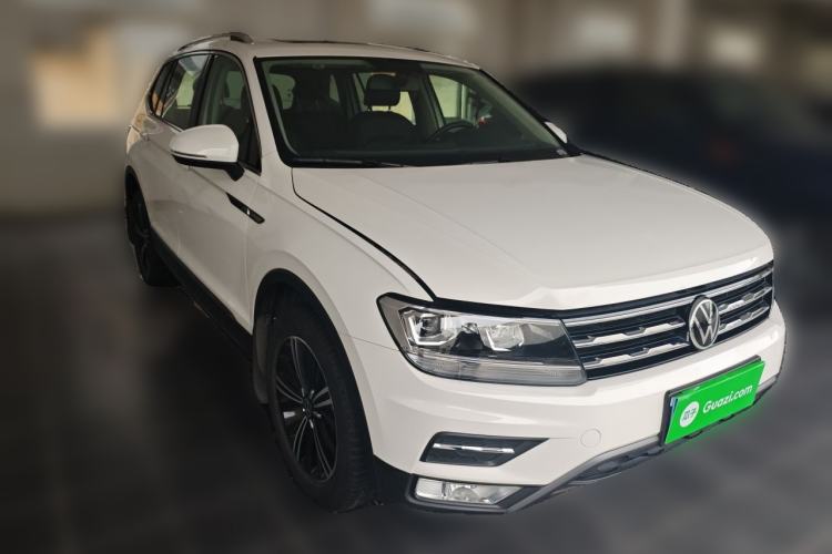 Used Volkswagen Tiguan L 2021 280TSI Automatic Two-Wheel Drive Smart Edition Front Right 45 Deg