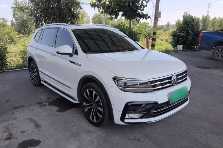 Used Volkswagen Tiguan L 2021 330TSI Automatic Two-Wheel Drive R-Line Flagship Edition Front Right 45 Deg