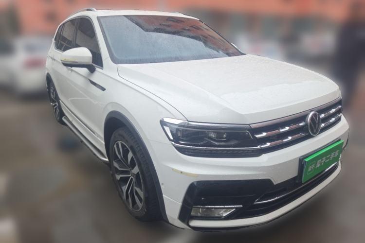 Used Volkswagen Tiguan L 2021 330TSI Automatic Two-Wheel Drive R-Line Flagship Edition Front Right 45 Deg