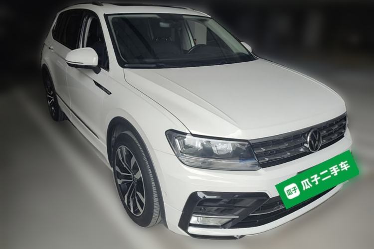 Used Volkswagen Tiguan L 2021 330TSI Automatic Two-Wheel Drive R-Line Enhanced Edition Front Right 45 Deg