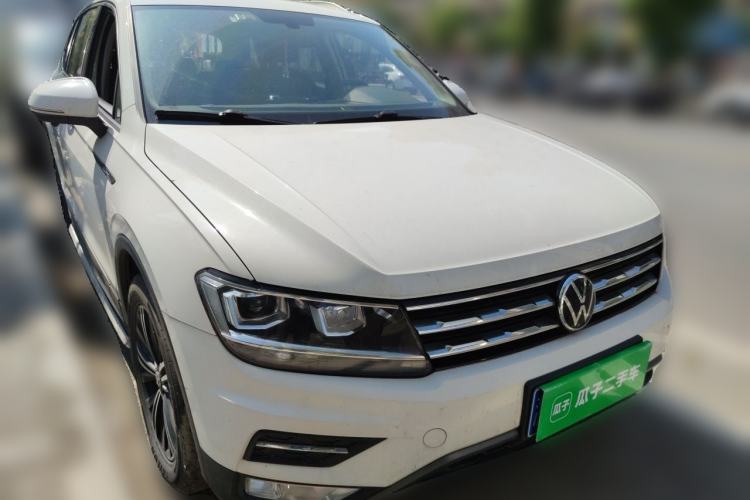 Used Volkswagen Tiguan L 2021 280TSI Automatic Two-Wheel Drive Smart Edition Front Right 45 Deg