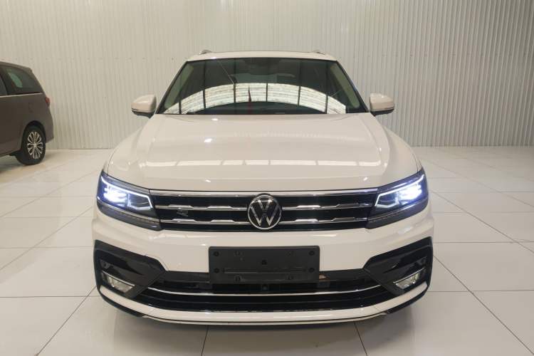 Used Volkswagen Tiguan L 2021 380TSI Automatic All-Wheel Drive R-Line Comfort Plus 7-Seater Front