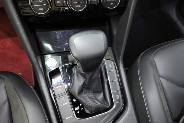 Used Volkswagen Tiguan L 2021 330TSI Automatic Two-Wheel Drive Smart Edition Gear Lever