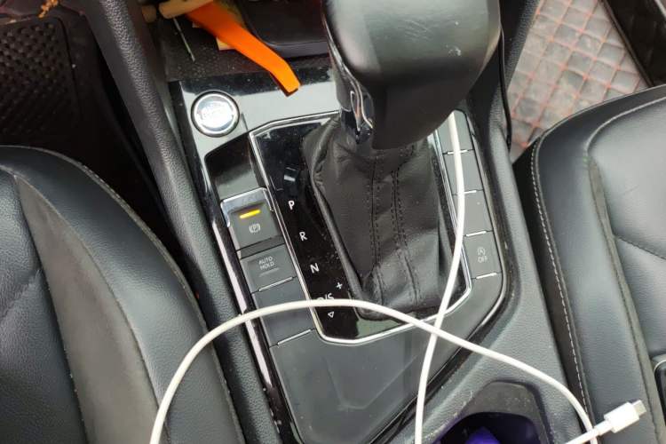 Used Volkswagen Tiguan L 2021 280TSI Automatic Two-Wheel Drive Smart Edition Gear Lever