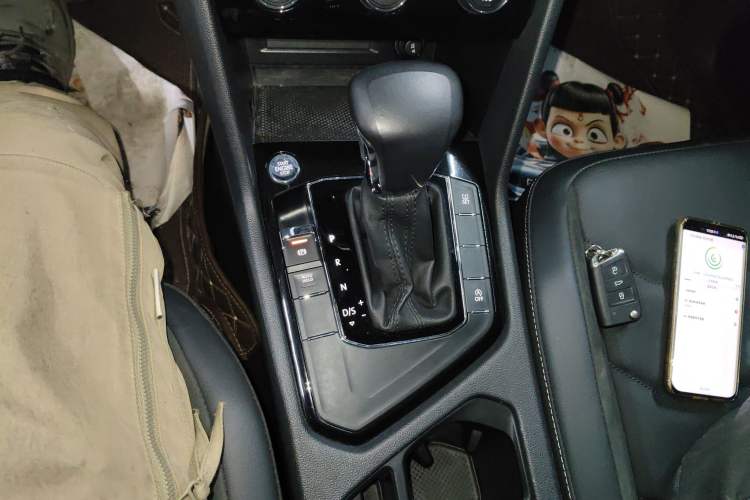 Used Volkswagen Tiguan L 2021 330TSI Automatic Two-Wheel Drive Smart Edition Gear Lever