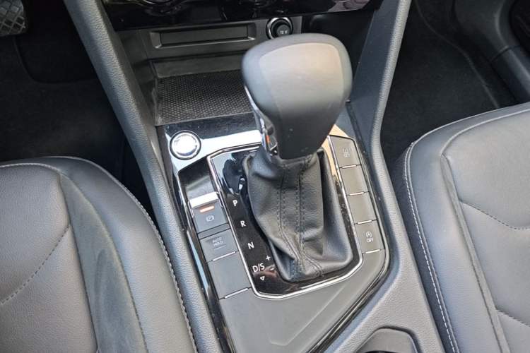 Used Volkswagen Tiguan L 2021 330TSI Automatic Two-Wheel Drive Smart Edition Gear Lever