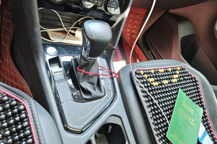 Used Volkswagen Tiguan L 2021 330TSI Automatic Two-Wheel Drive R-Line Enhanced Edition Gear Lever