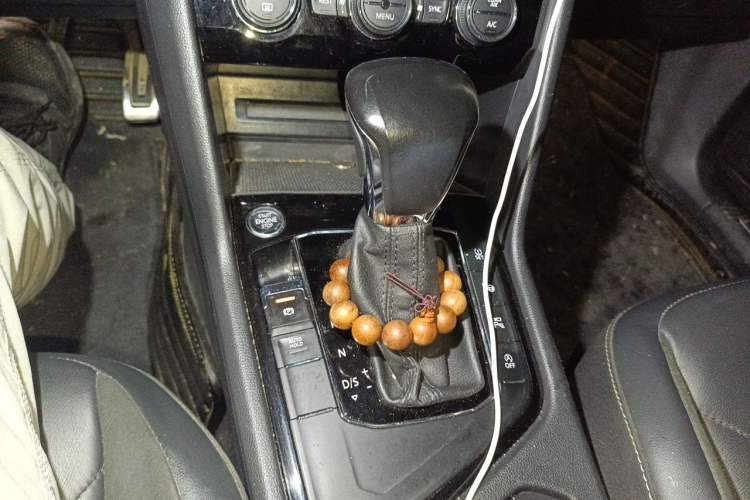 Used Volkswagen Tiguan L 2021 330TSI Automatic Two-Wheel Drive R-Line Enhanced Edition Gear Lever