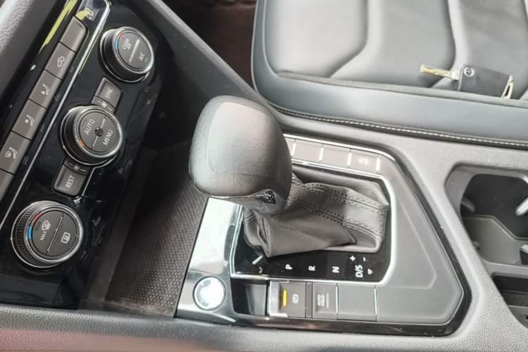 Used Volkswagen Tiguan L 2021 280TSI Automatic Two-Wheel Drive Smart Edition Gear Lever