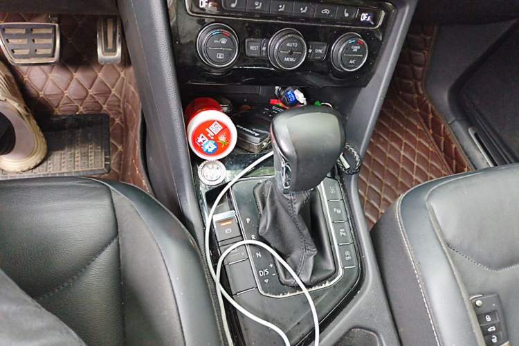 Used Volkswagen Tiguan L 2021 330TSI Automatic Two-Wheel Drive R-Line Enhanced Edition Gear Lever