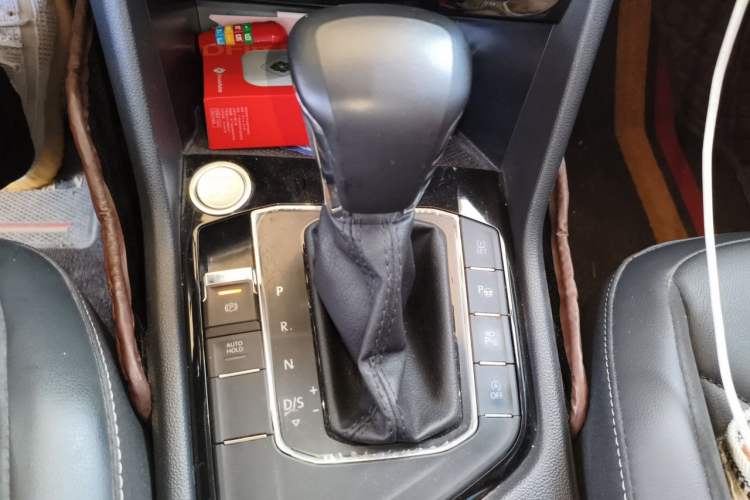 Used Volkswagen Tiguan L 2021 330TSI Automatic Two-Wheel Drive R-Line Enhanced Edition Gear Lever