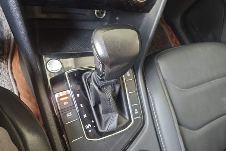 Used Volkswagen Tiguan L 2021 330TSI Automatic Two-Wheel Drive Smart Edition Gear Lever
