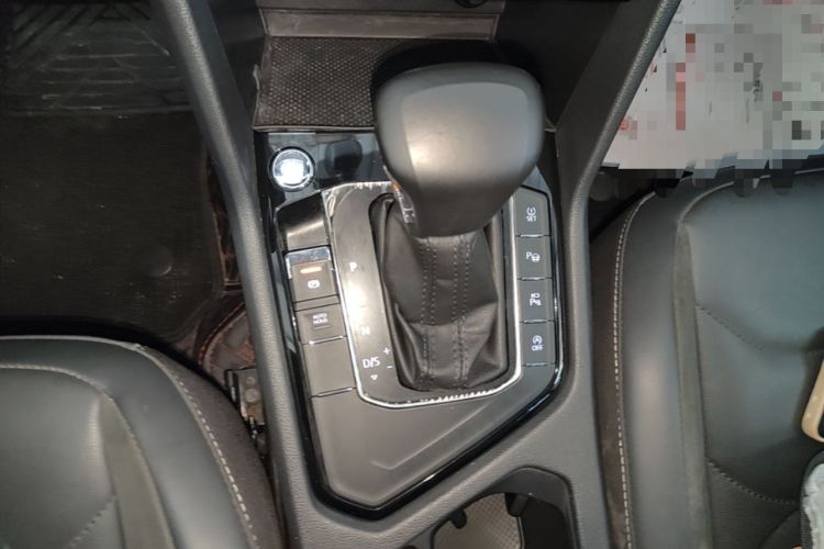 Used Volkswagen Tiguan L 2021 330TSI Automatic Two-Wheel Drive R-Line Enhanced Edition Gear Lever